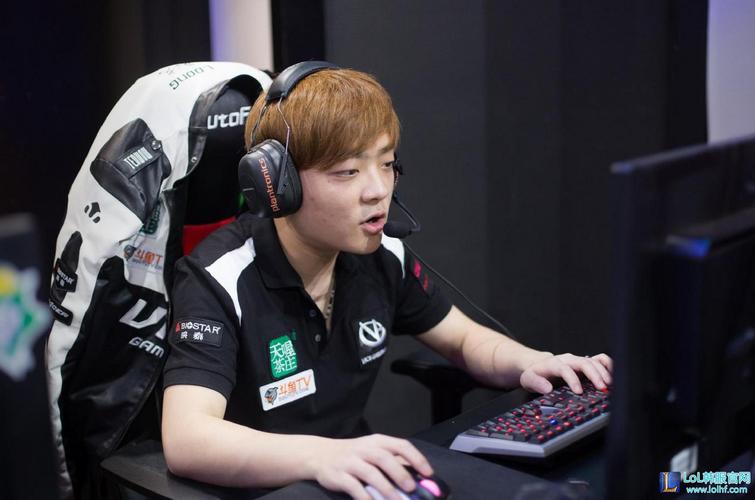 吉米神！ Jimpphat 得到了1.26的评分，帮助团队晋级半决赛