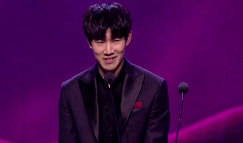 【前瞻】2025LPL春季赛 IG vs V5，V5仅剩一线生机