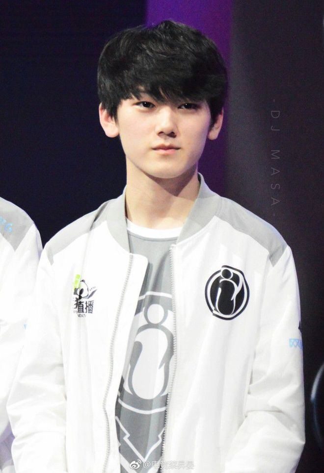 LPL夏决TOP5：Elk烬完美谢幕！劣势团战五杀逆转