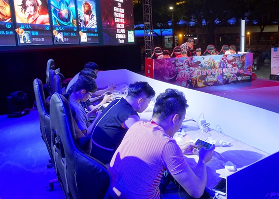 rookie ：我们不进季后赛才很奇怪吧