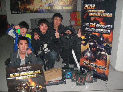 T1公布大名单：上单Zeus、打野Oner