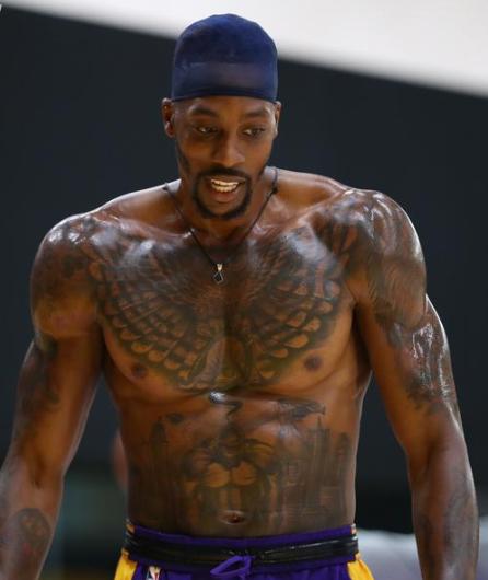 [NBA]卡鲁索手感火热 三分线外手起刀落